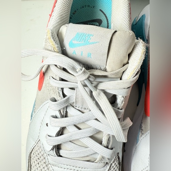 Nike Women's Air Max Excee Pure Platinum/Bright Crimson size 7 - Picture 3 of 10